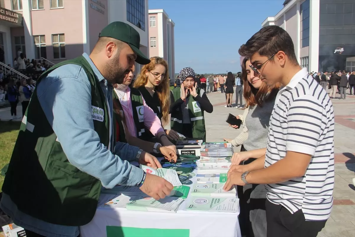 Yeşilay’dan Sinop’ta Uyuşturucu ve Bağımlılıkla Mücadele Eğitimi