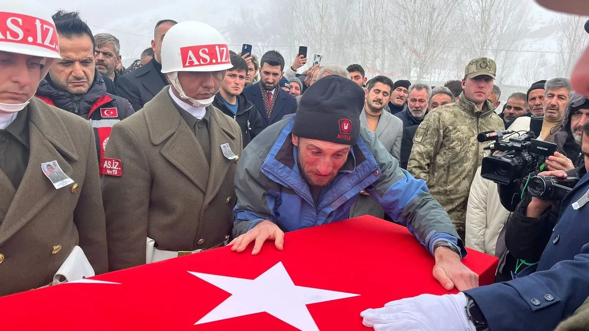 Şehit Taha Nergiz son yolculuğuna uğurlandı